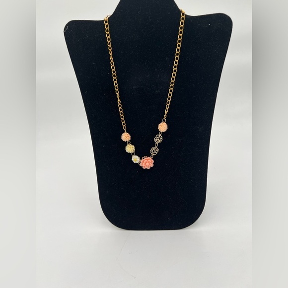 Pink Gold Floral Statement Necklace Pre-own - Picture 1 of 8